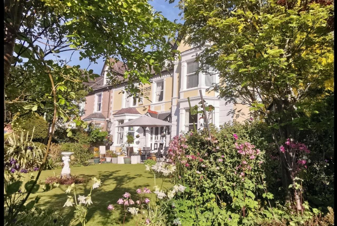 Bron Orme Private Hotel Лландидно Экстерьер фото