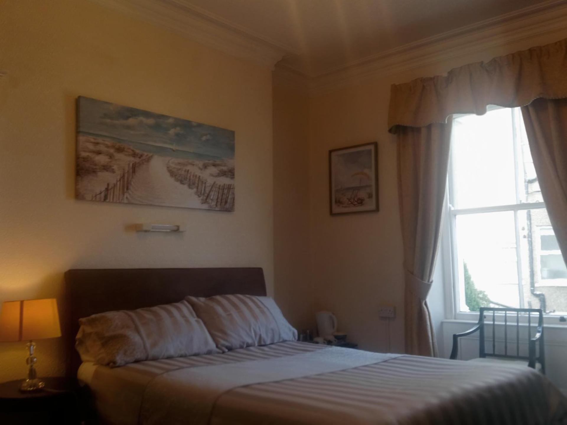 Bron Orme Private Hotel Лландидно Экстерьер фото