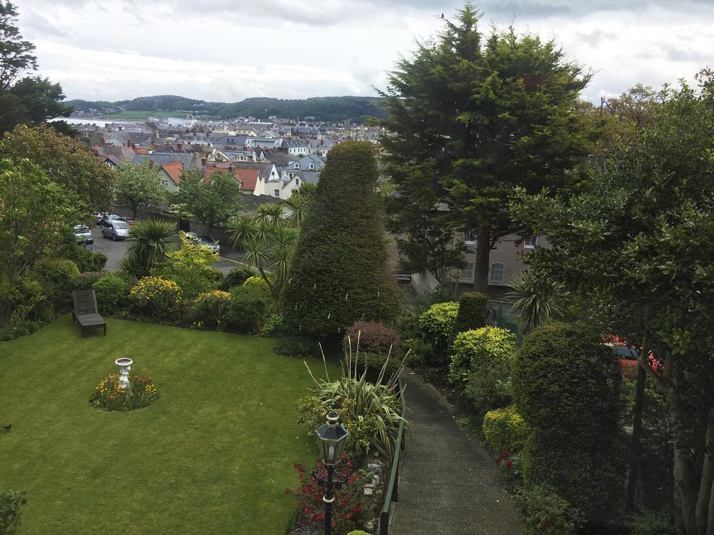 Bron Orme Private Hotel Лландидно Экстерьер фото
